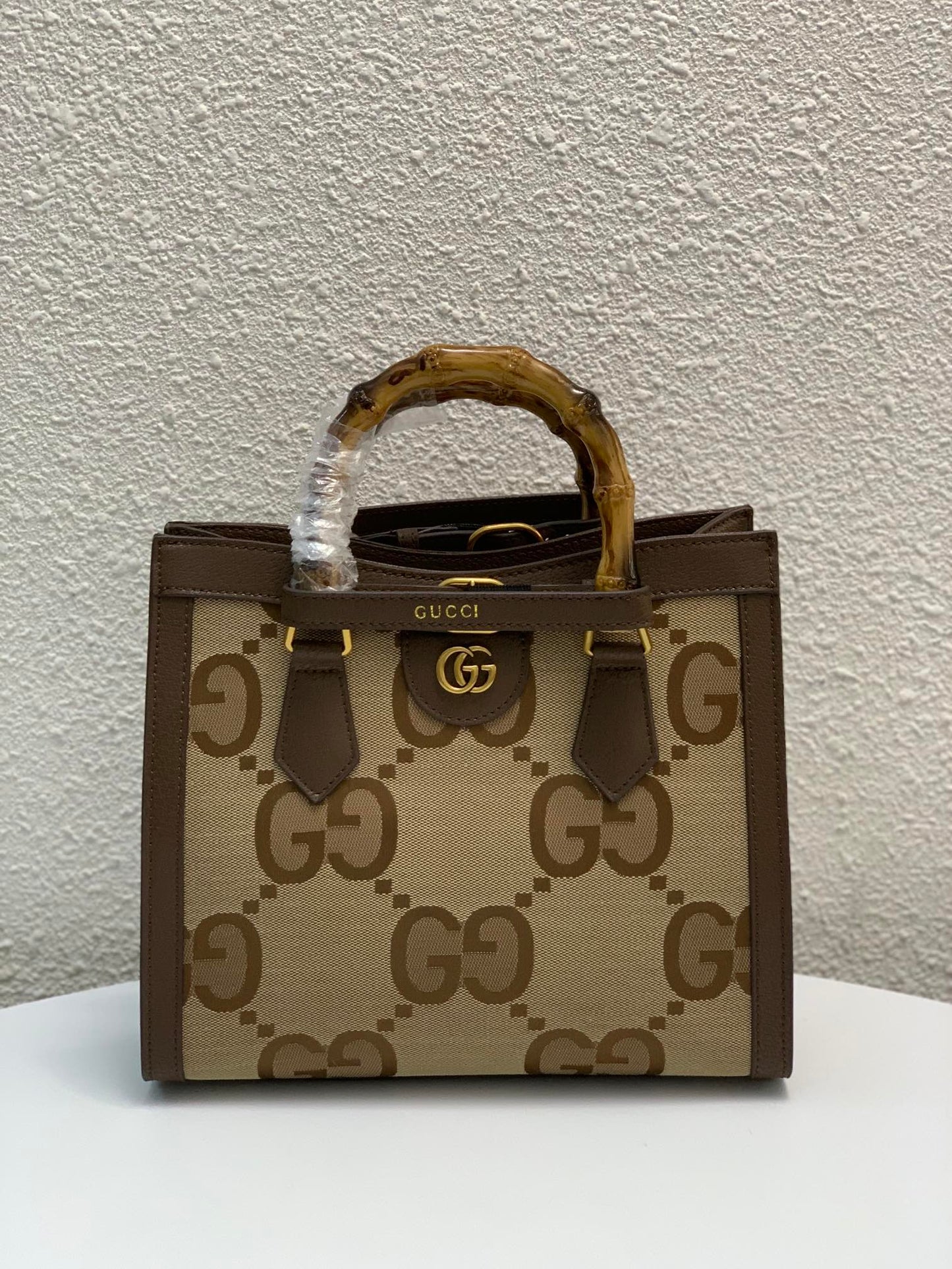 1XB117BDE Stylish leather bag 