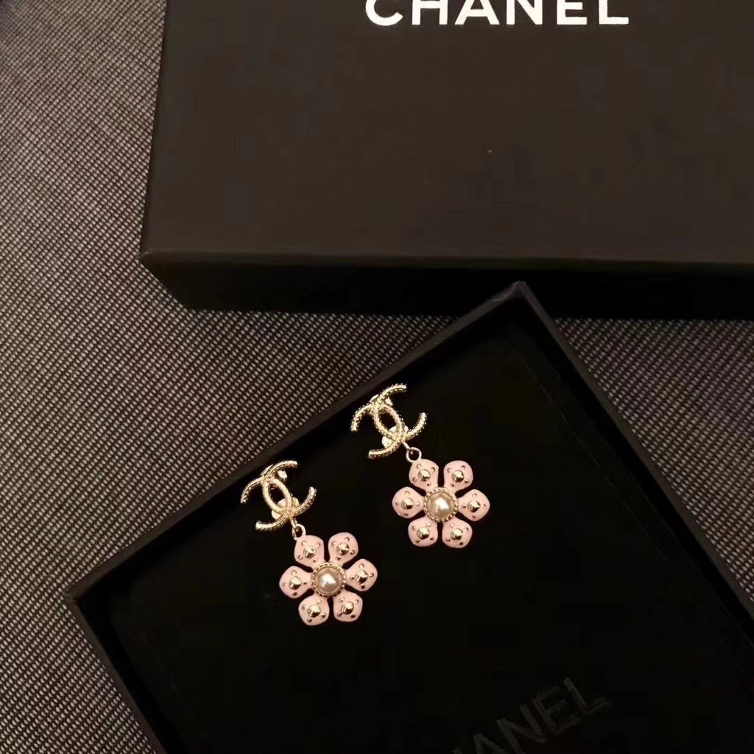 14C48EDE Stylish Earrings