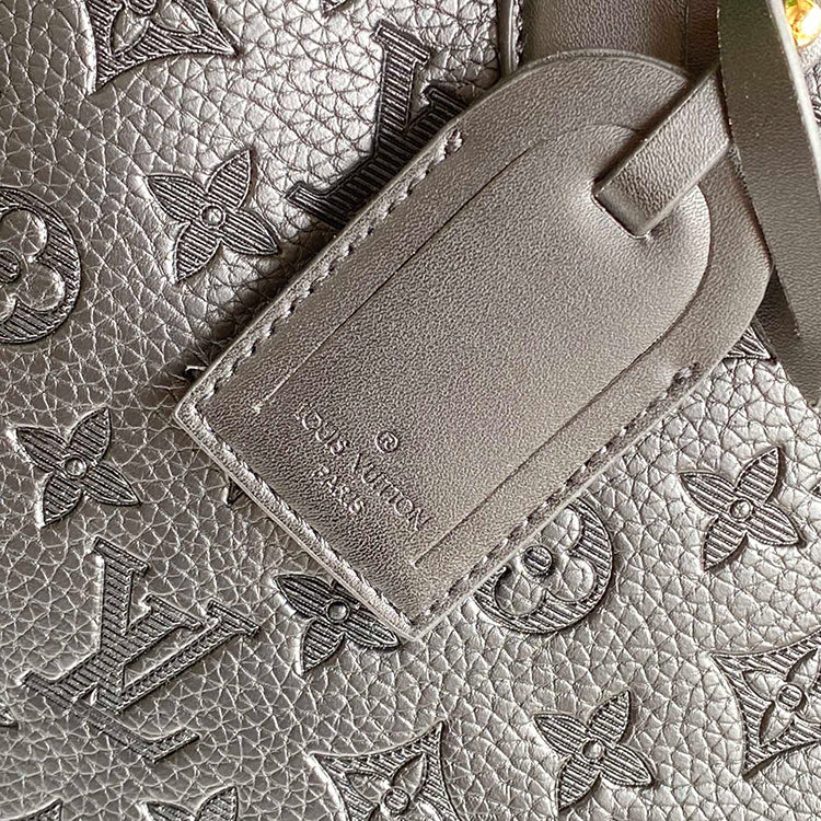 1E12BDE Stylish leather bag 