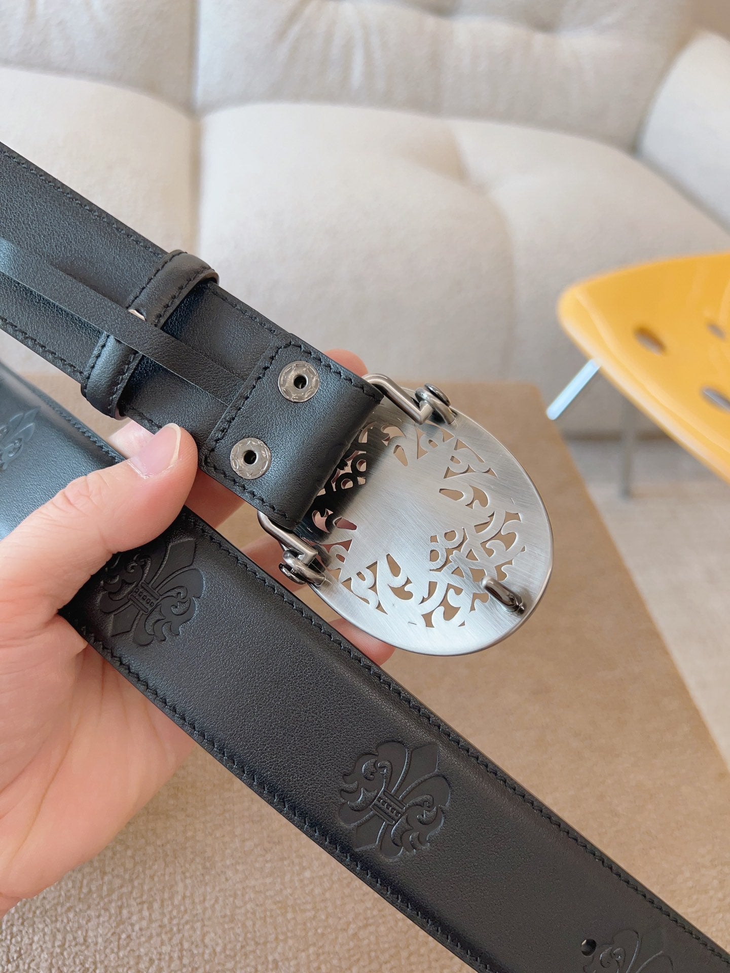 255RA17PDE Stylish  High quality belt With full package