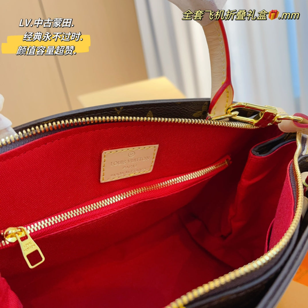 6XE196BDE Stylish leather bag 