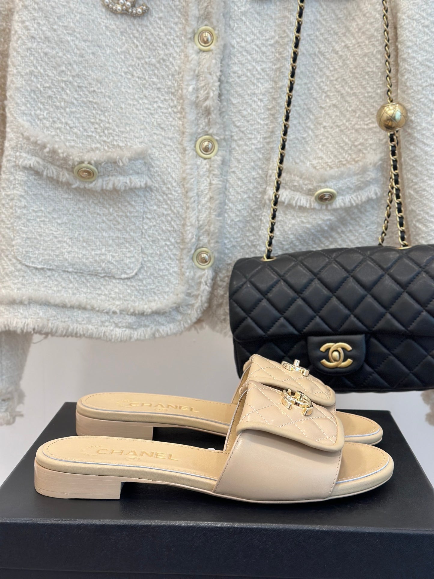 1ZC245ZDE Stylish Slippers