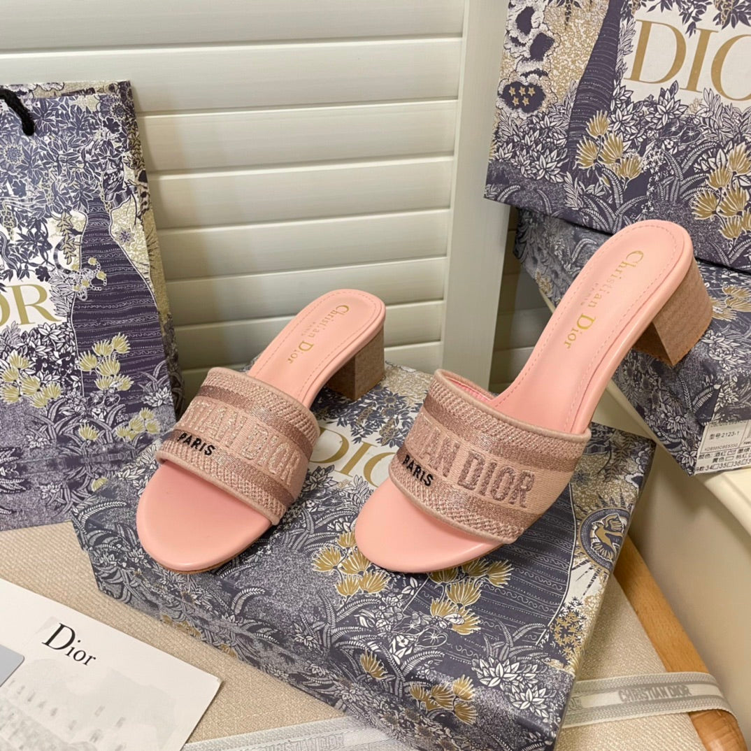 14D64ZDE Stylish sandals