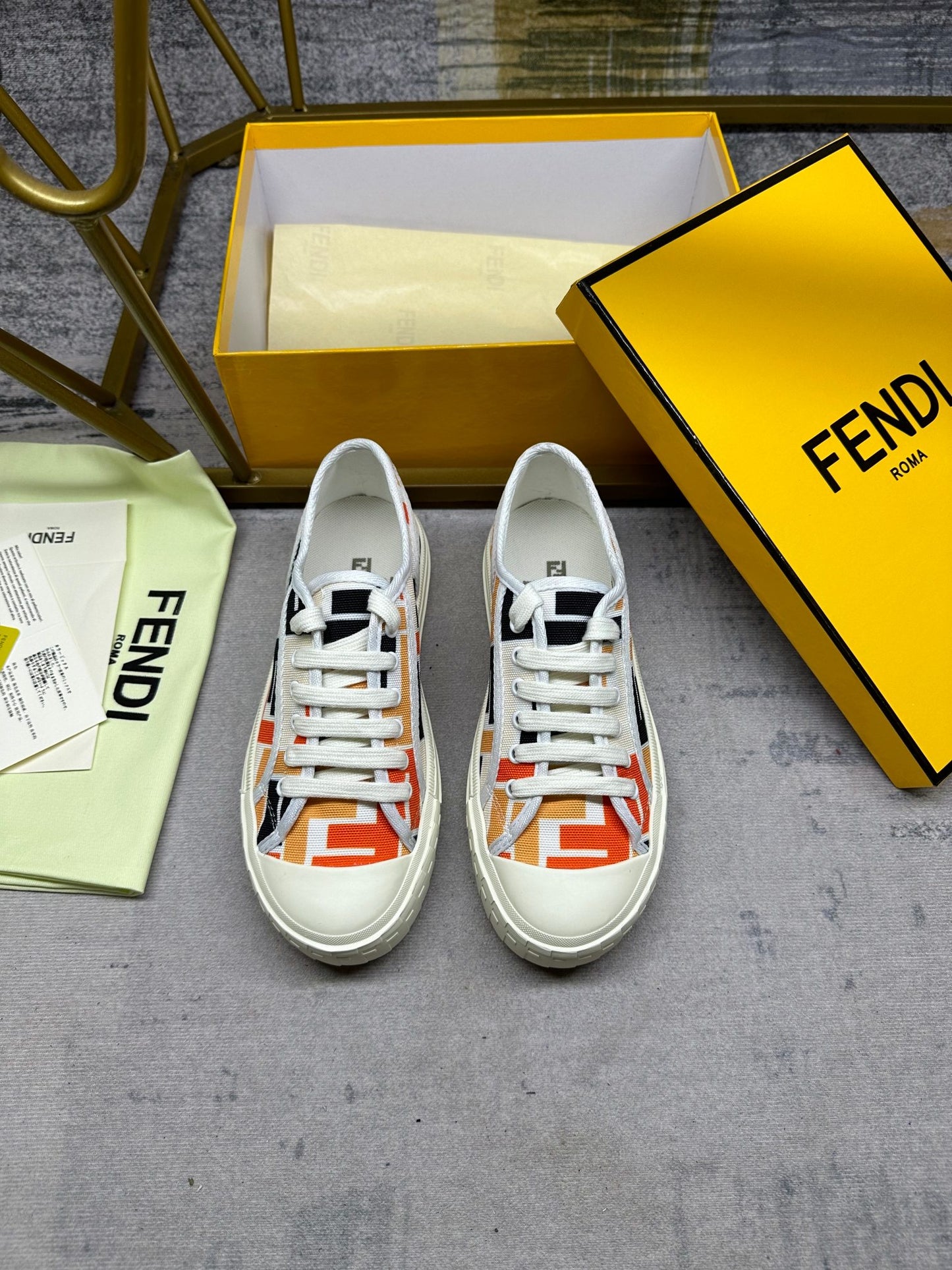 285RF1ZDE Stylish  Canvas sneakers