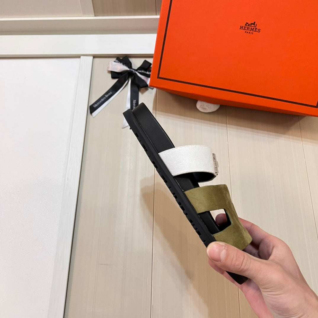 14H207ZDE Stylish Slippers