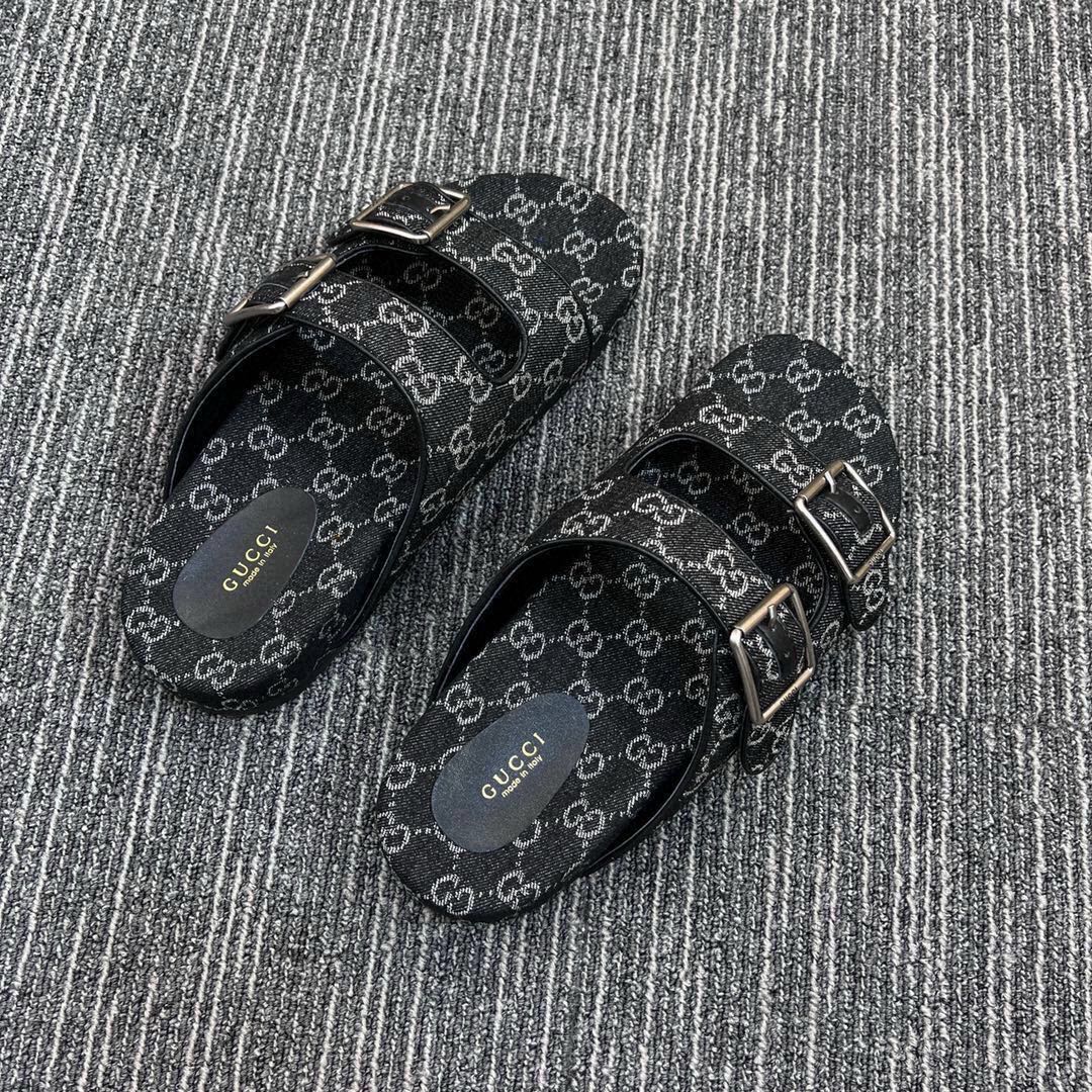 54B123ZDE Stylish slippers