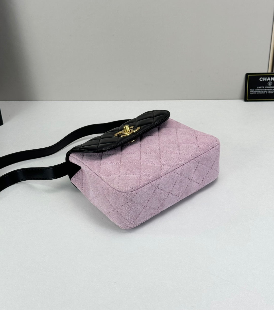 15RC62BDE Stylish leather bag