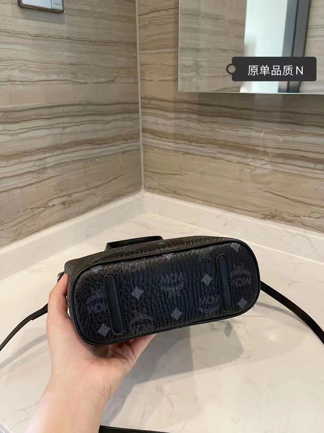 2XM333BDE Stylish leather bag 