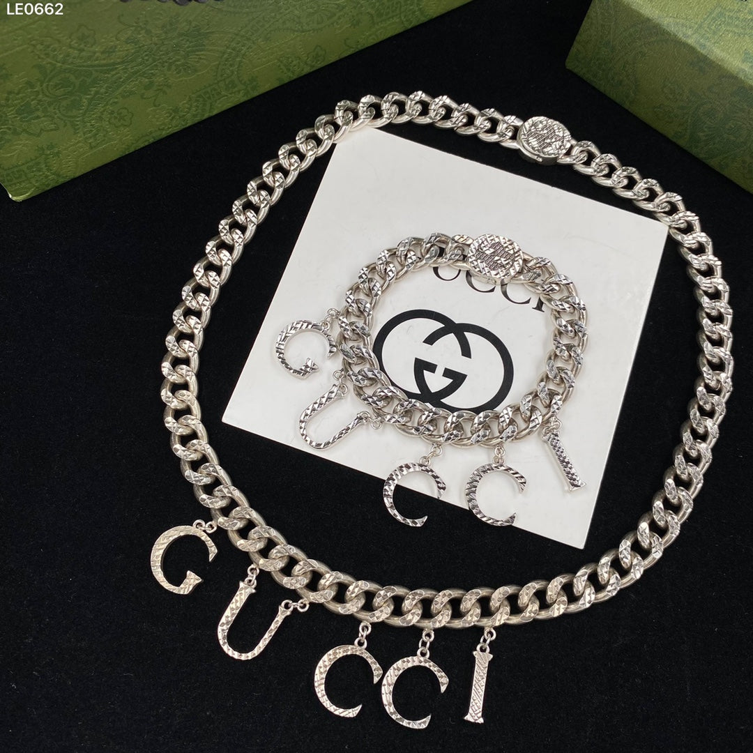 14B766KDE Stylish Necklaces