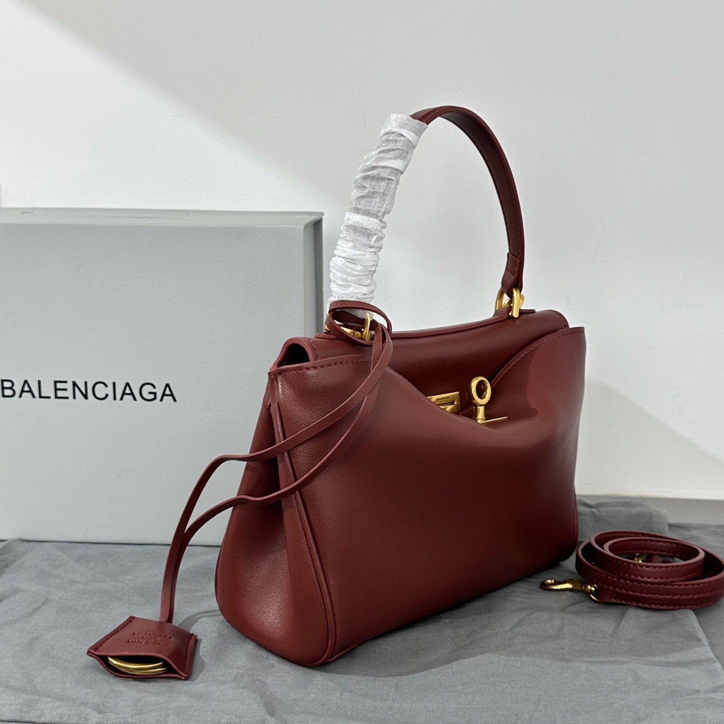 15XJ3BDE Stylish leather bag