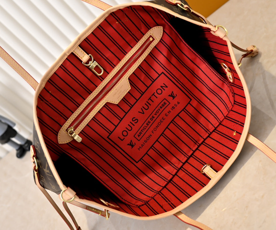 1WE77BDE Stylish leather bag