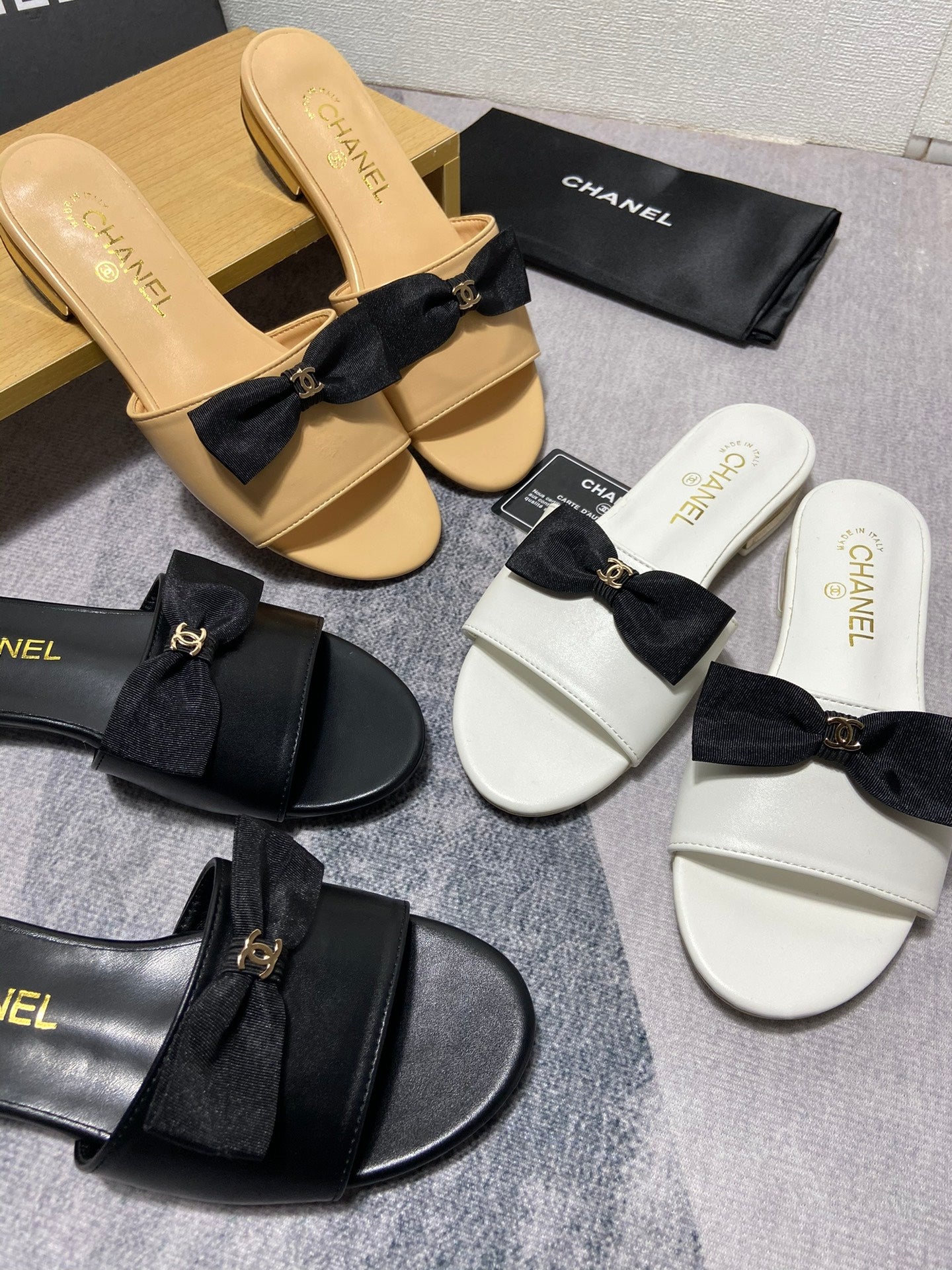 14C187ZDE Stylish Slippers