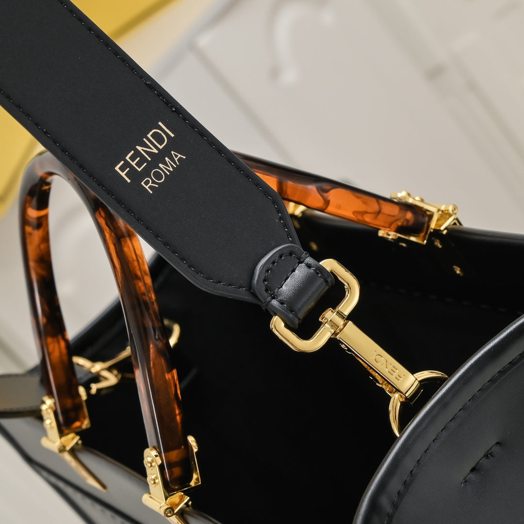 175NF8BDE Stylish  leather bag