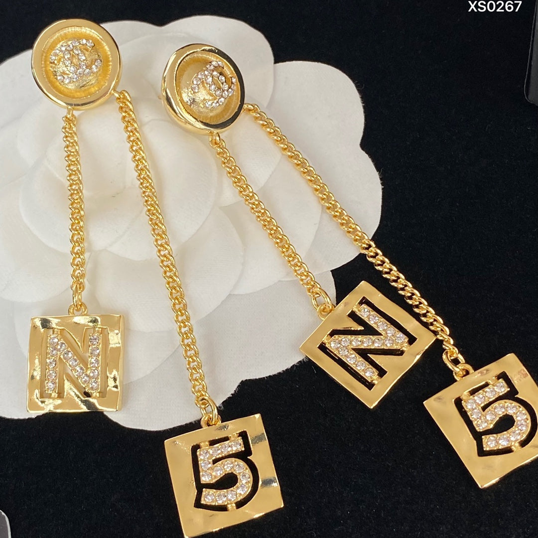 1YC393EDE Stylish Earrings