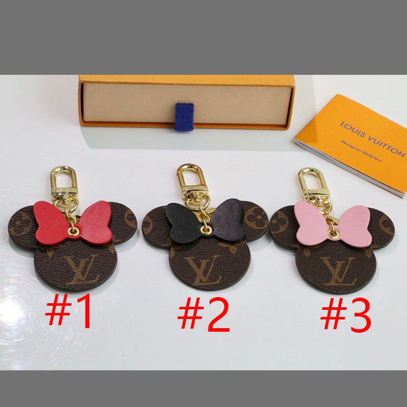 3RE13ADE Stylish key closure