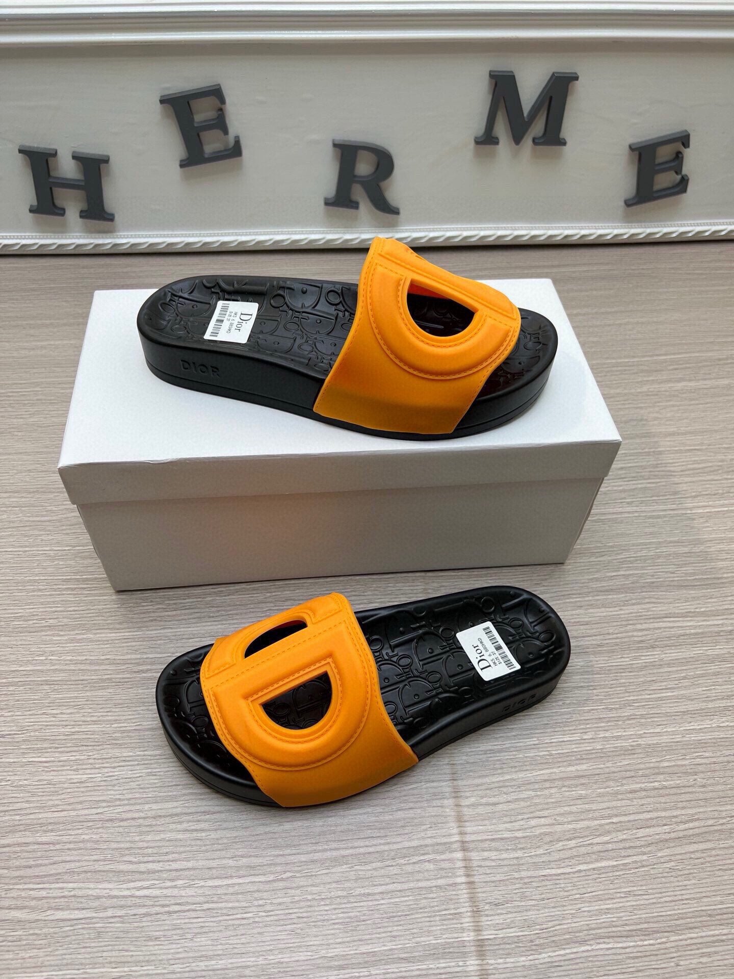 5LD213ZDE Stylish Slippers