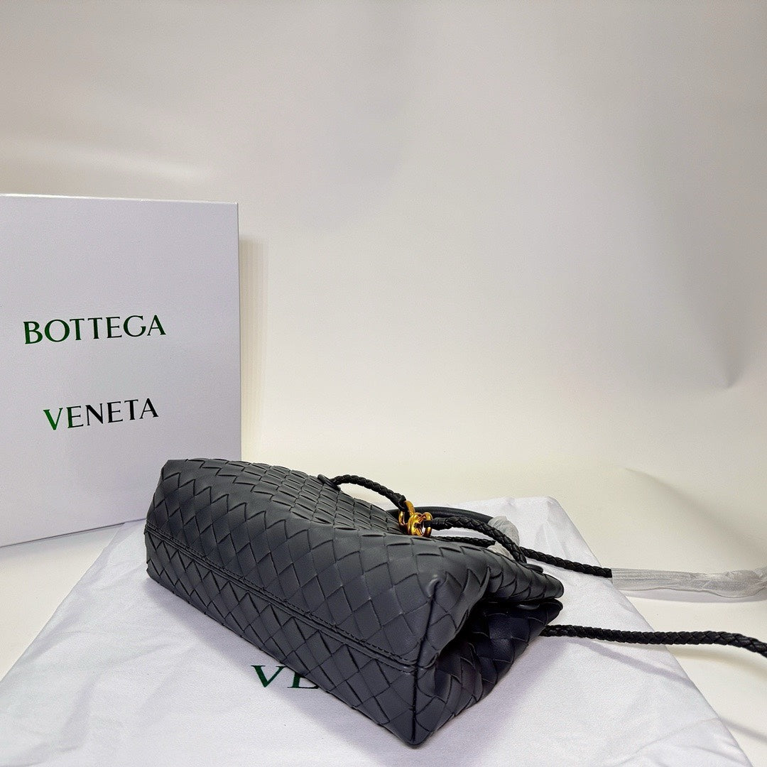 1XA81BDE Stylish leather bag