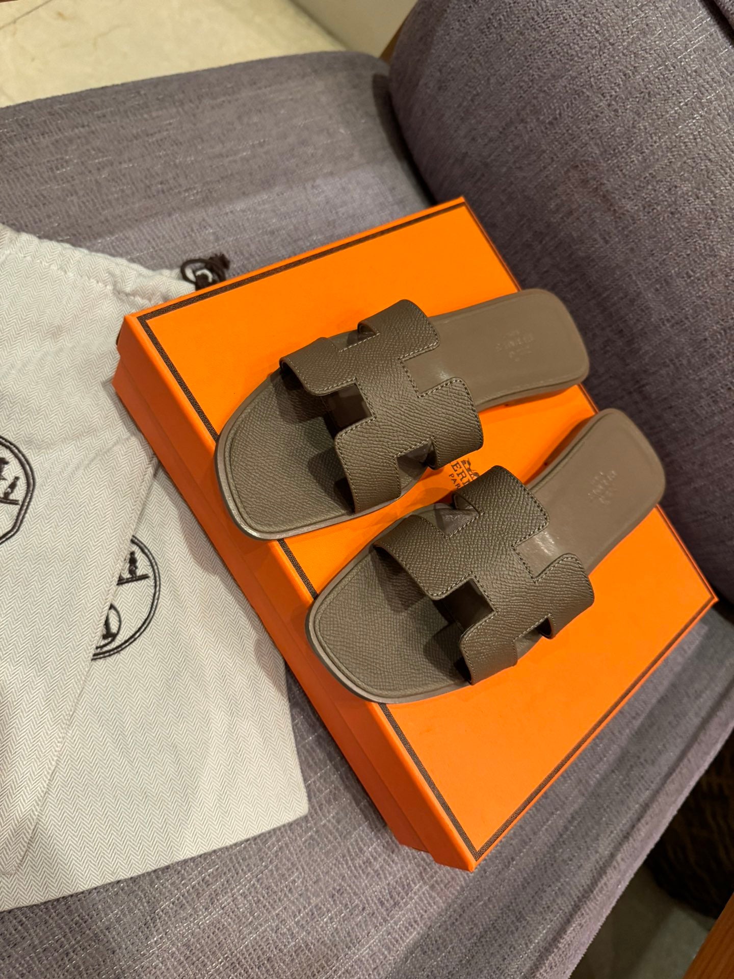 1ZH237ZDE Stylish Slippers