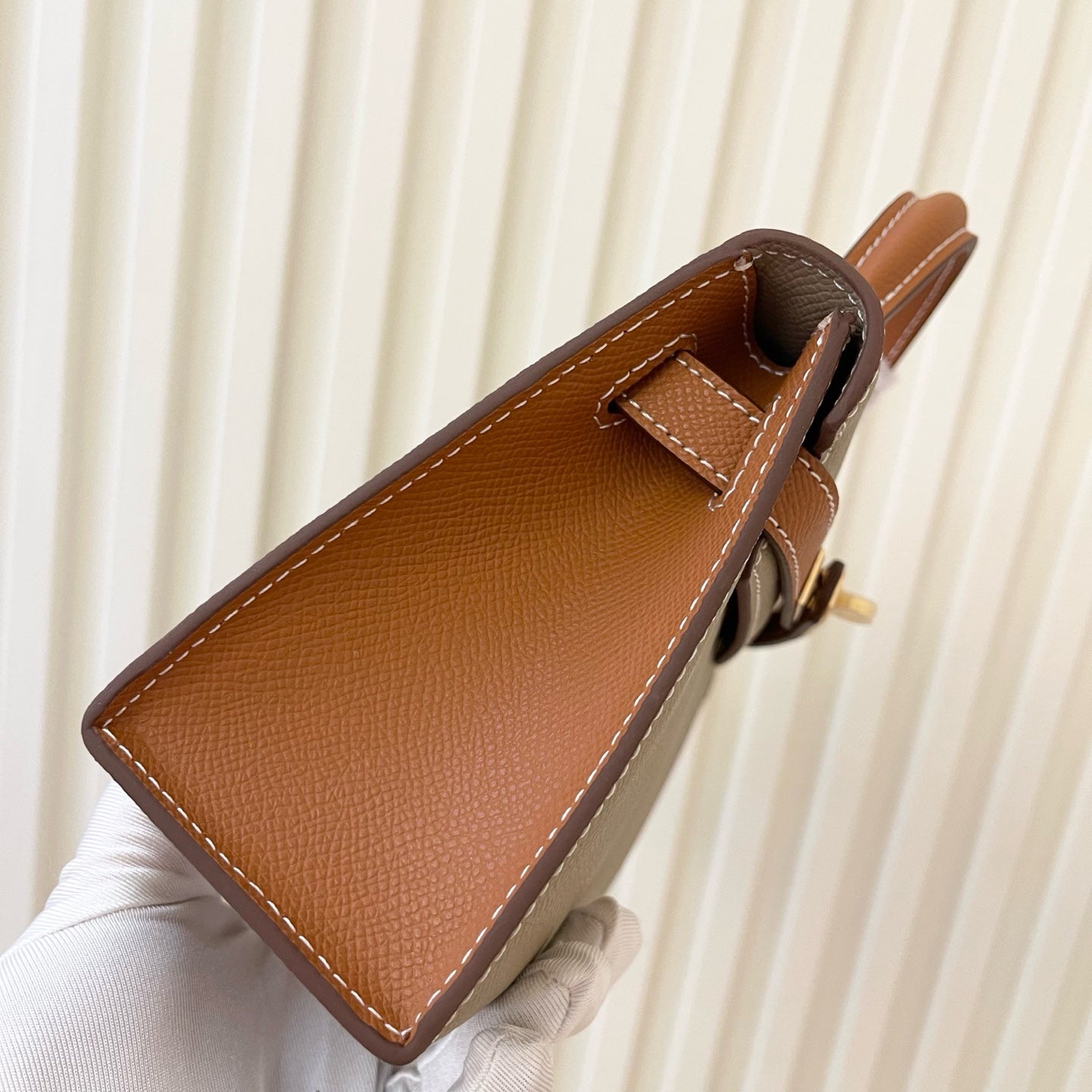 2WH25BDE Stylish leather bag