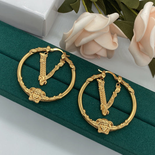 3V62EDE Stylish Earrings
