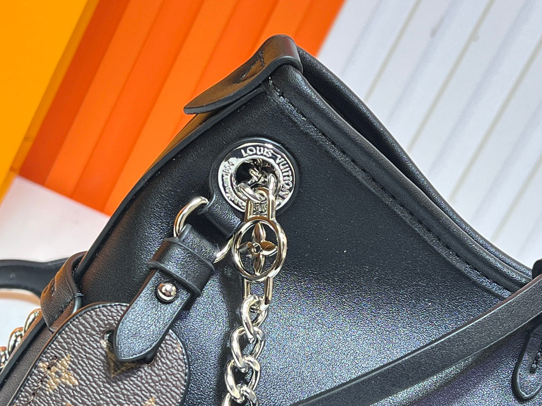 1WE96BDE Stylish leather bag)