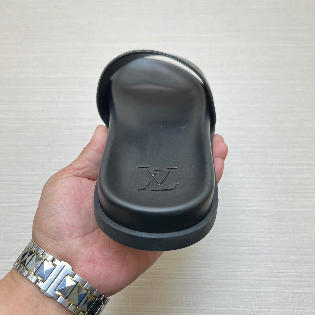 54E56ZDE Stylish slippers