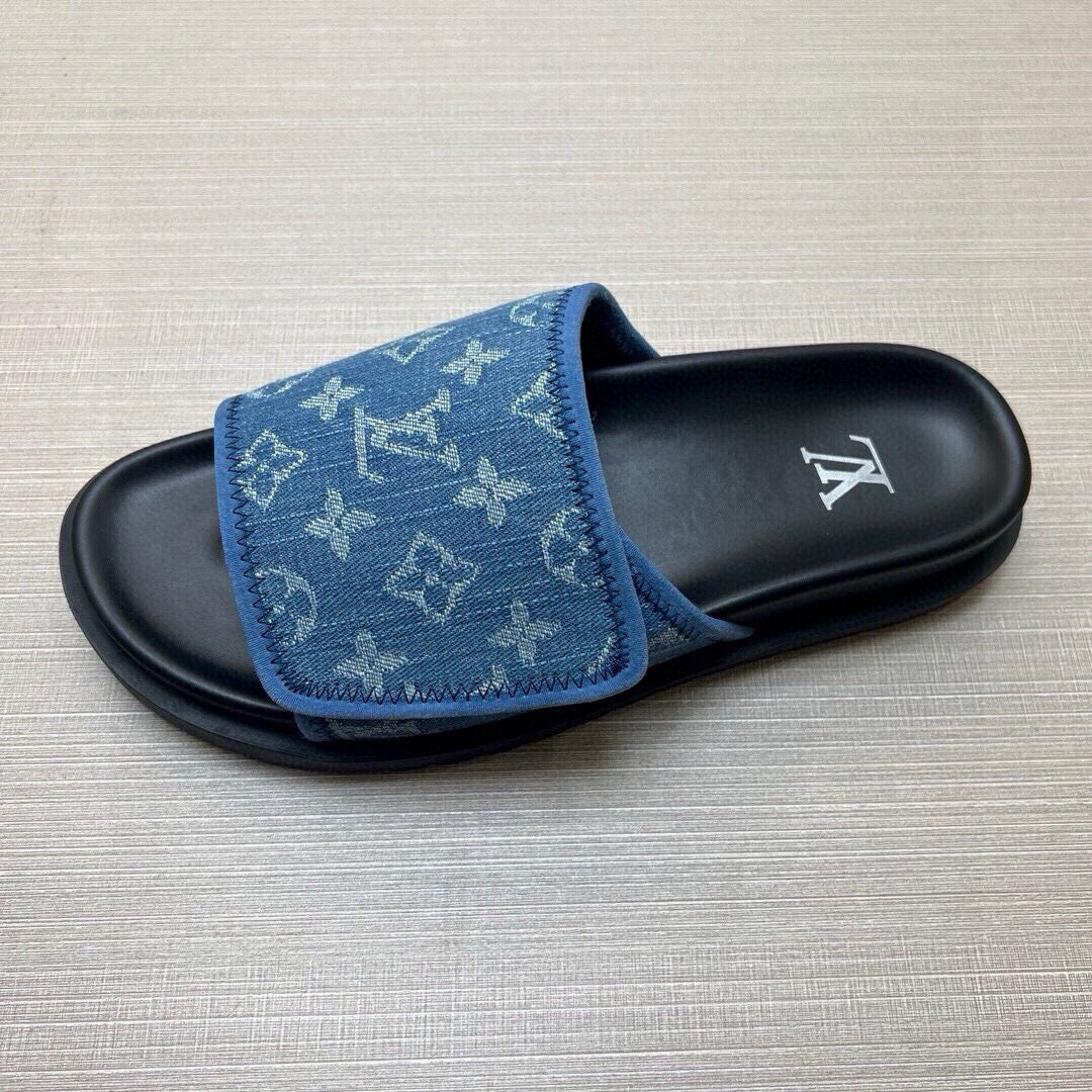 5QE2ZDE Stylish Slippers