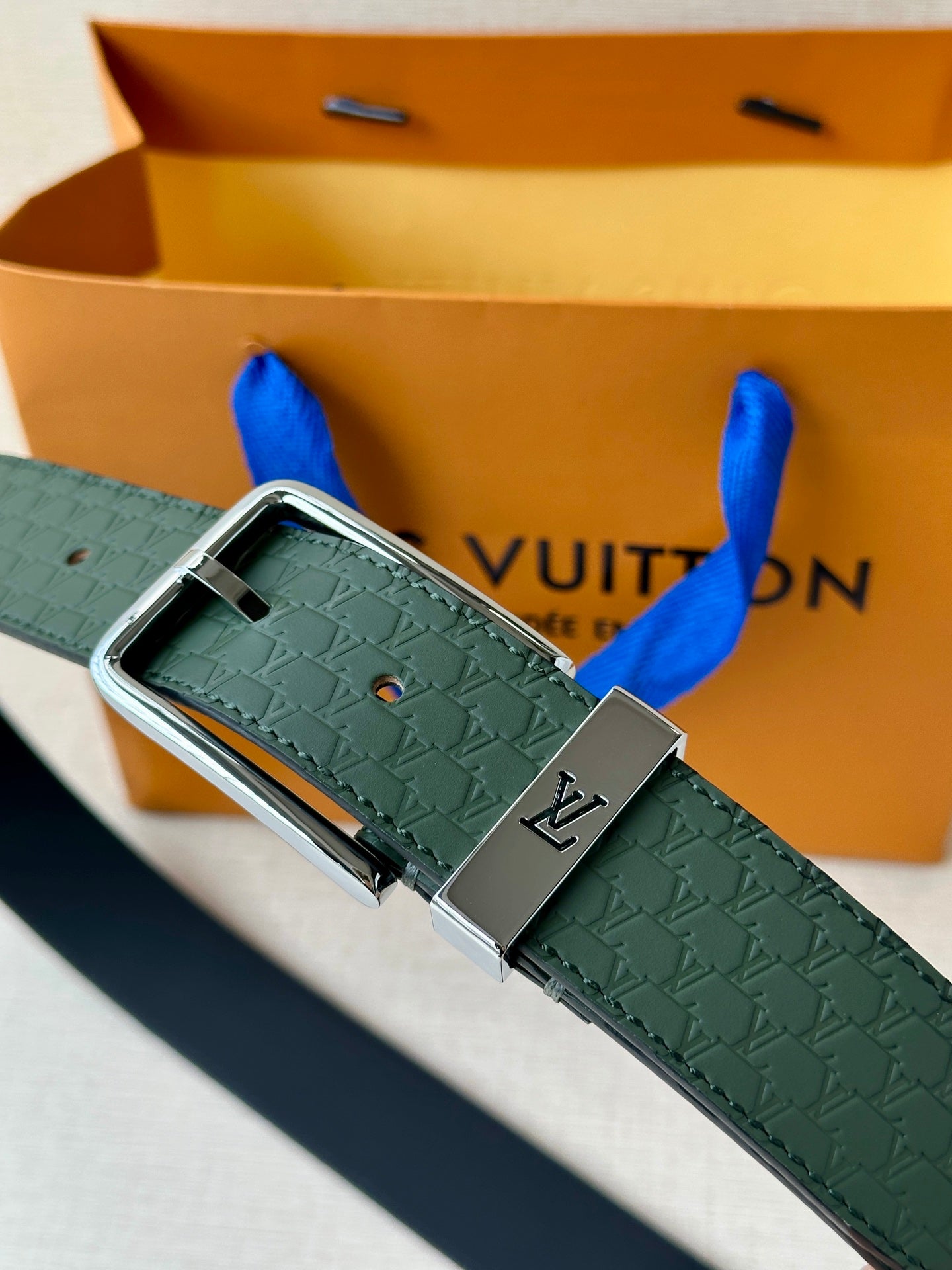 155RE222PDE Stylish  High quality belt With full package