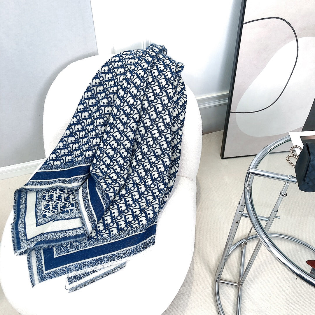 175RD20WDE Stylish Winter Scarves