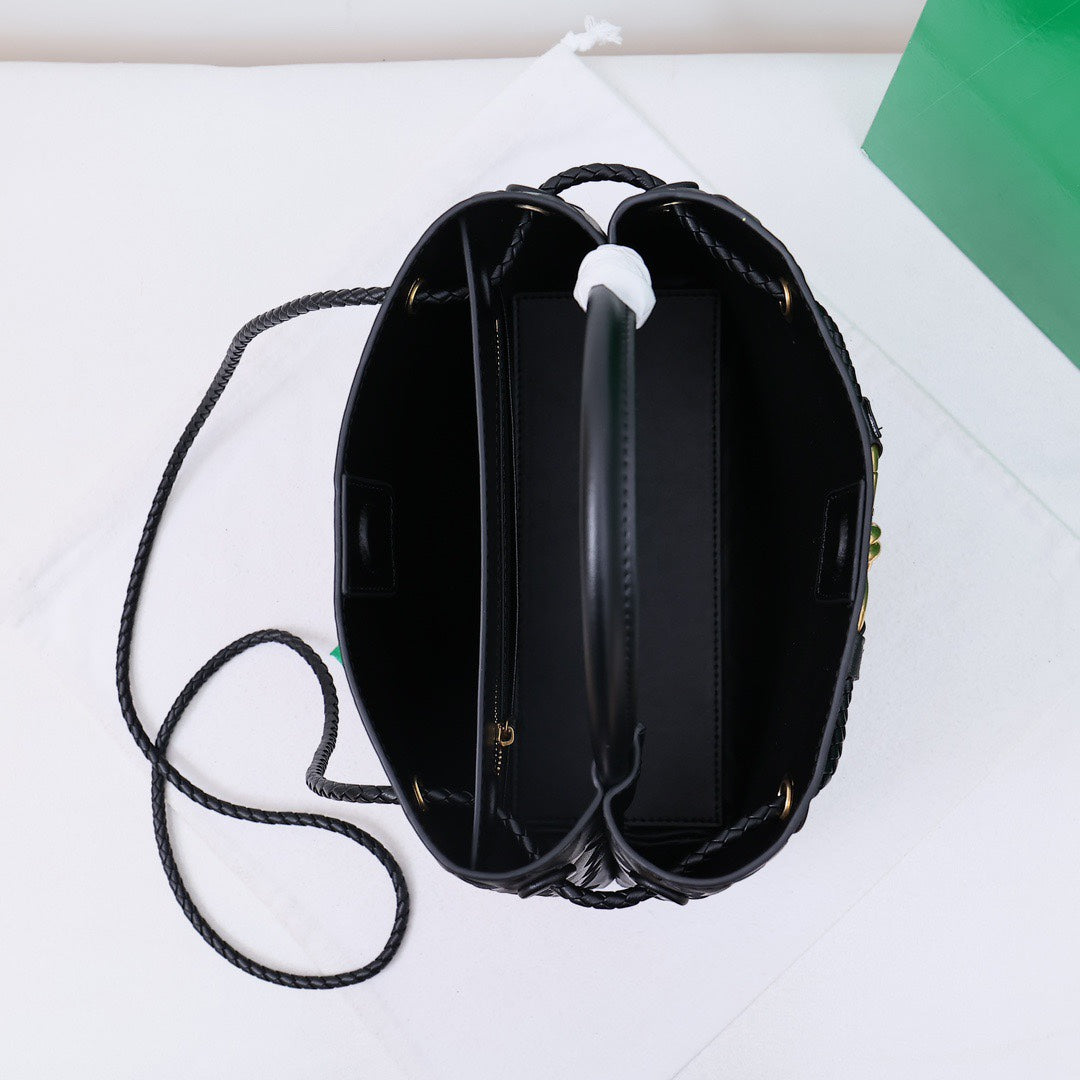 1XA80BDE Stylish leather bag