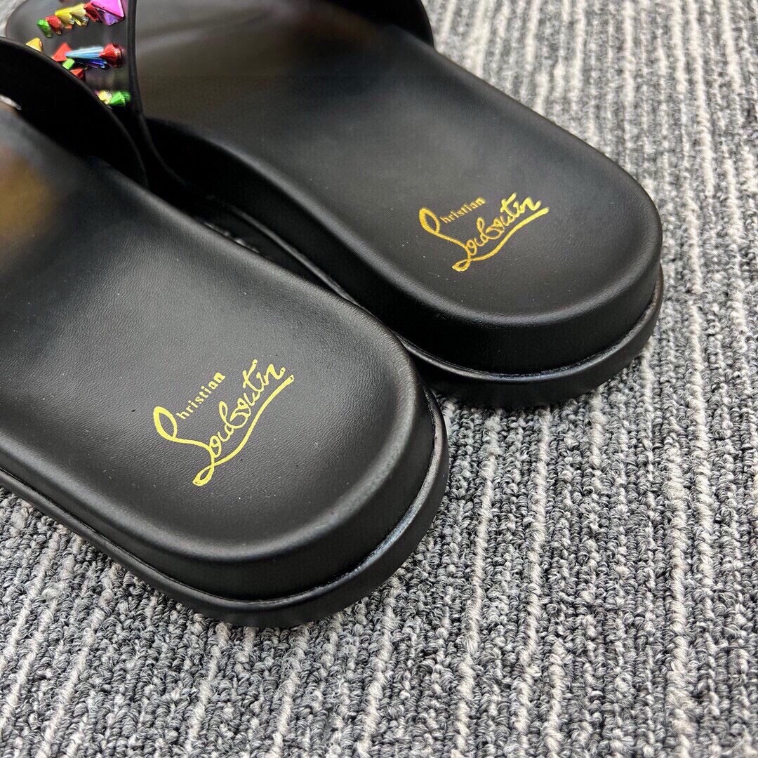 54A126ZDE Stylish slippers