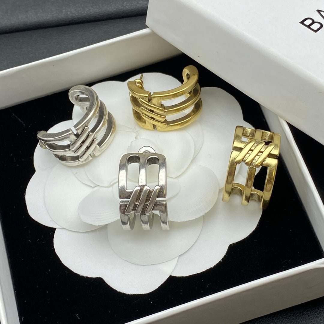 1YJ437EDE Stylish Earrings