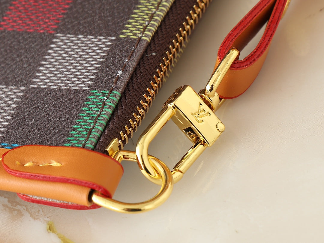 2WE31BDE Stylish leather bag