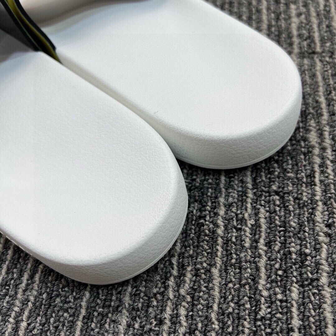 535ZR261ZDE Stylish Slippers