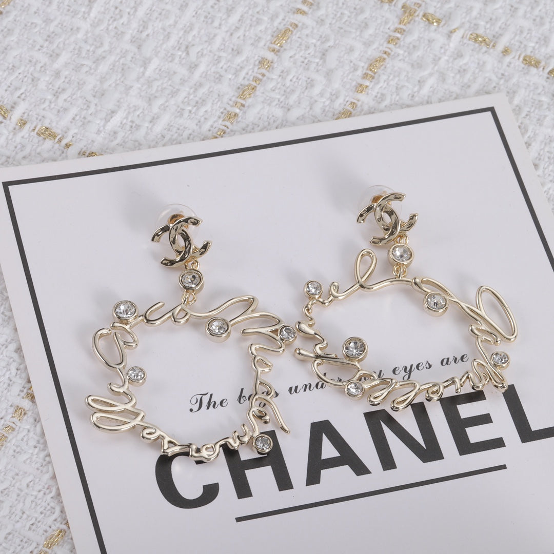 14C373EDE Stylish Earrings