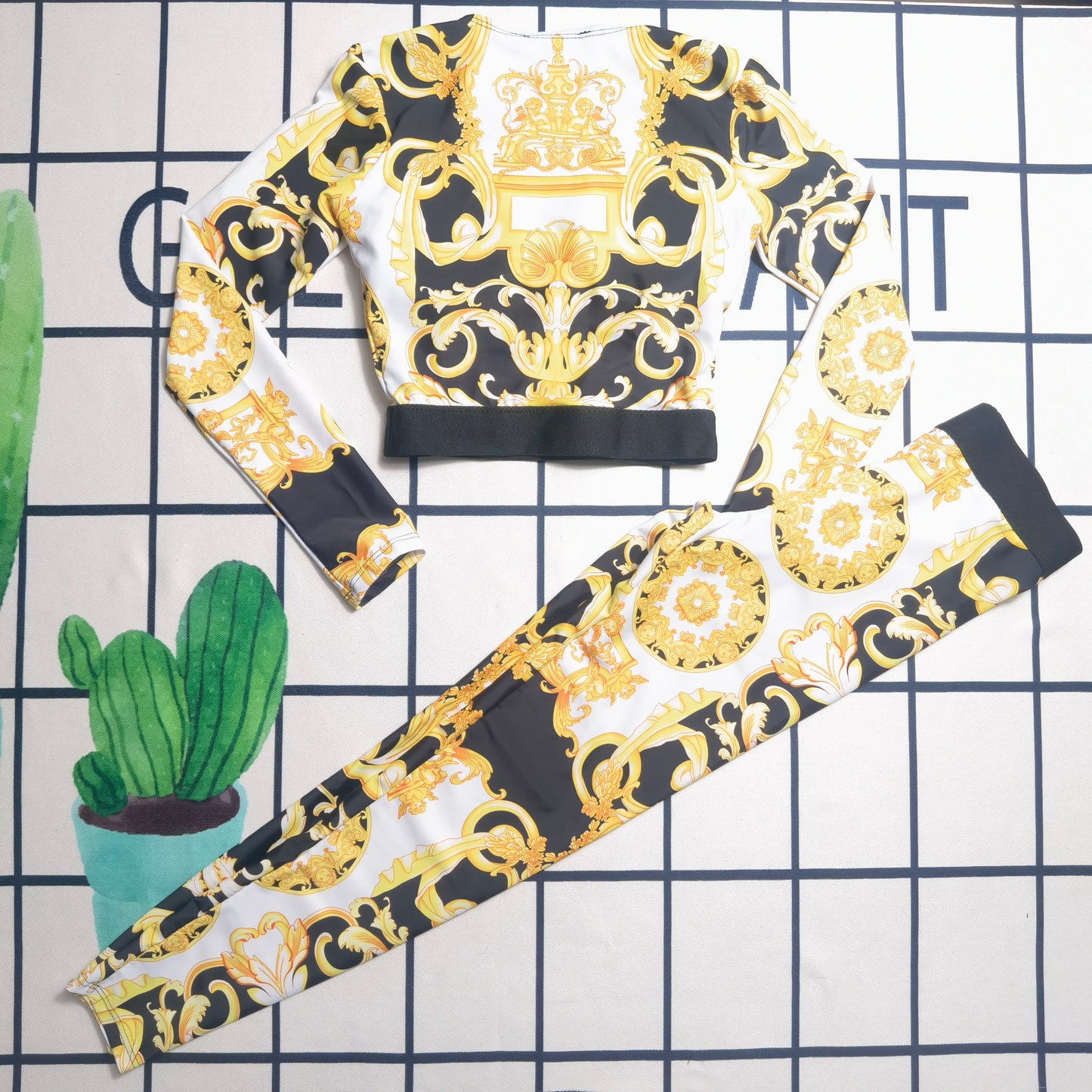 14V137YDE Stylish Long sleeve swimsuit