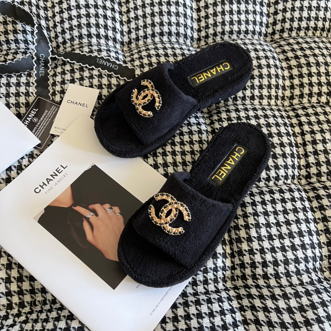 14C159ZDE Stylish Slippers