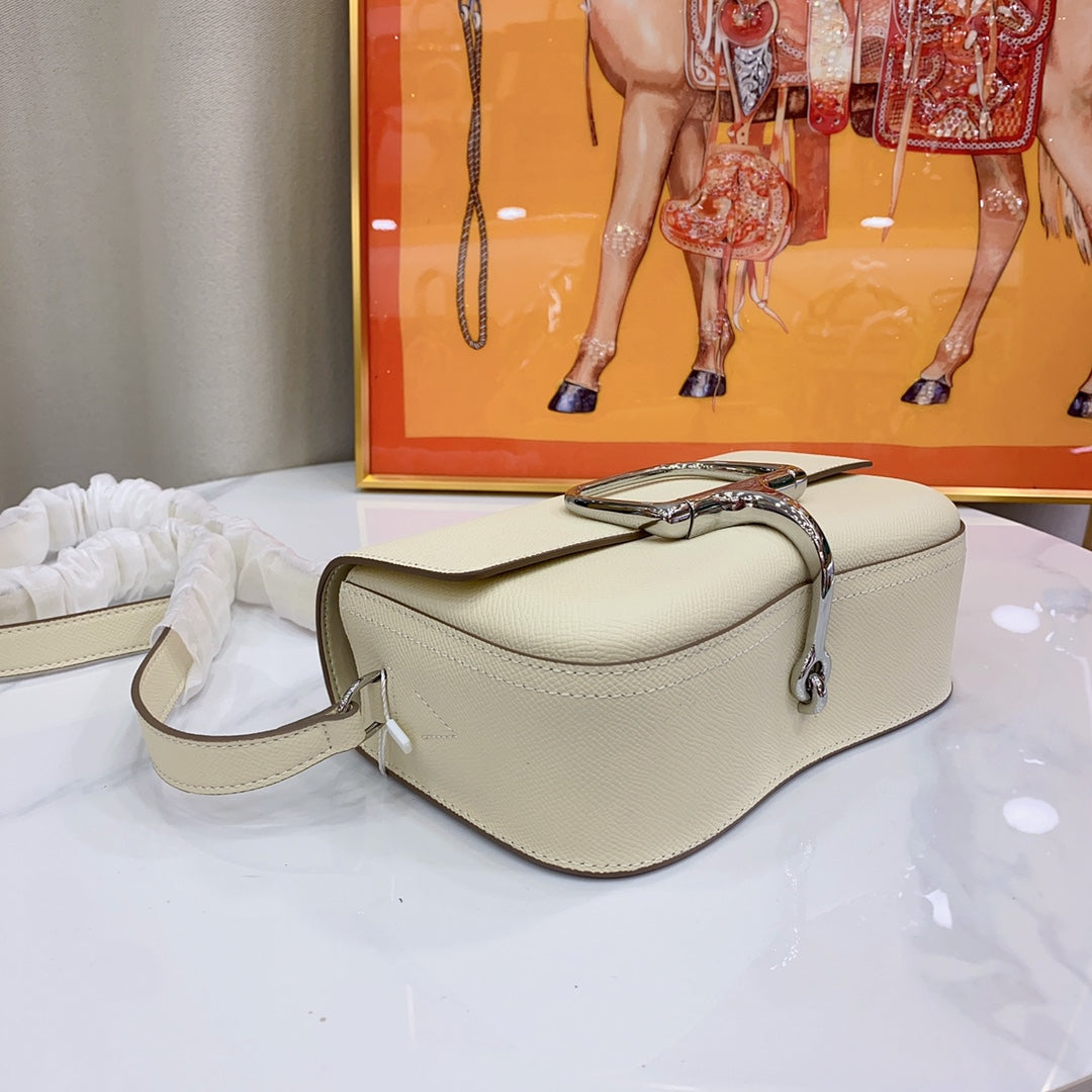 155NH8BDE Stylish leather bag