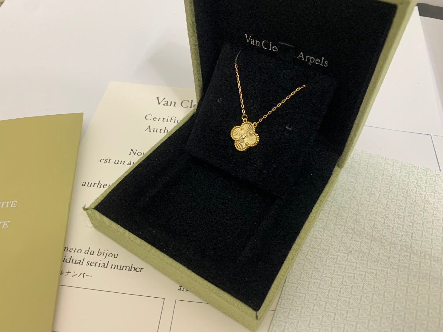 5XVA185XDE Stylish 1 flower necklace