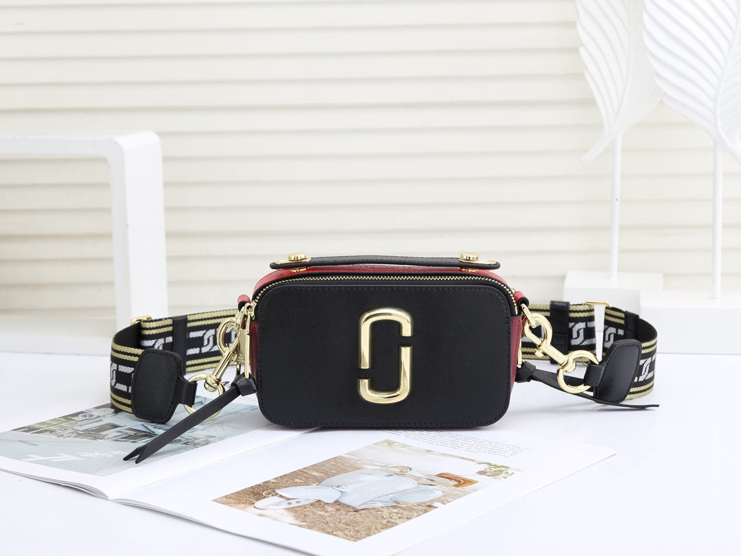 1XA31BDE Stylish leather bag 