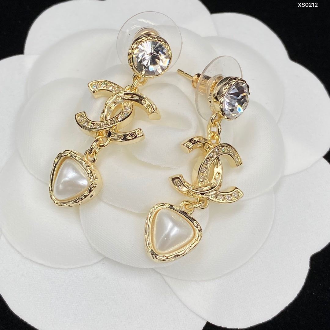 1YC172EDE Stylish Earrings