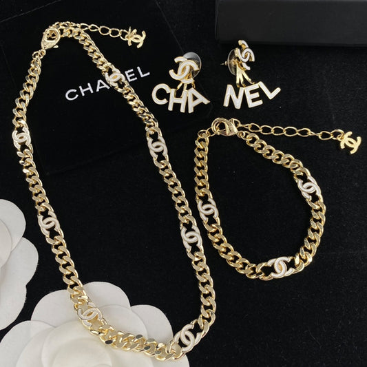 14E571XDE Stylish  Earrings Bracelets Necklaces