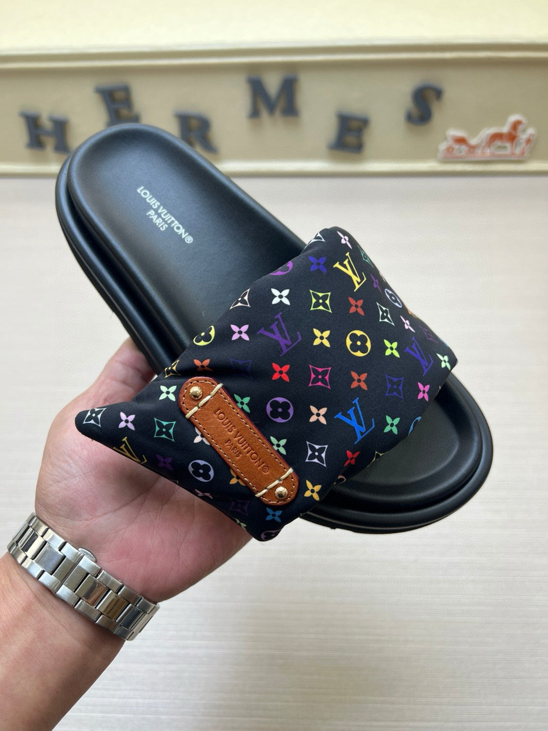 5QE6ZDE Stylish Slippers