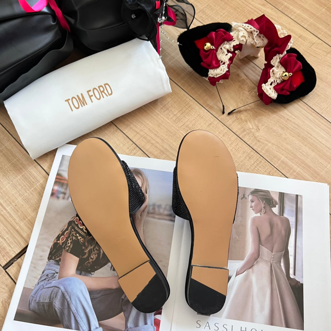 14A89ZDE Stylish Slippers