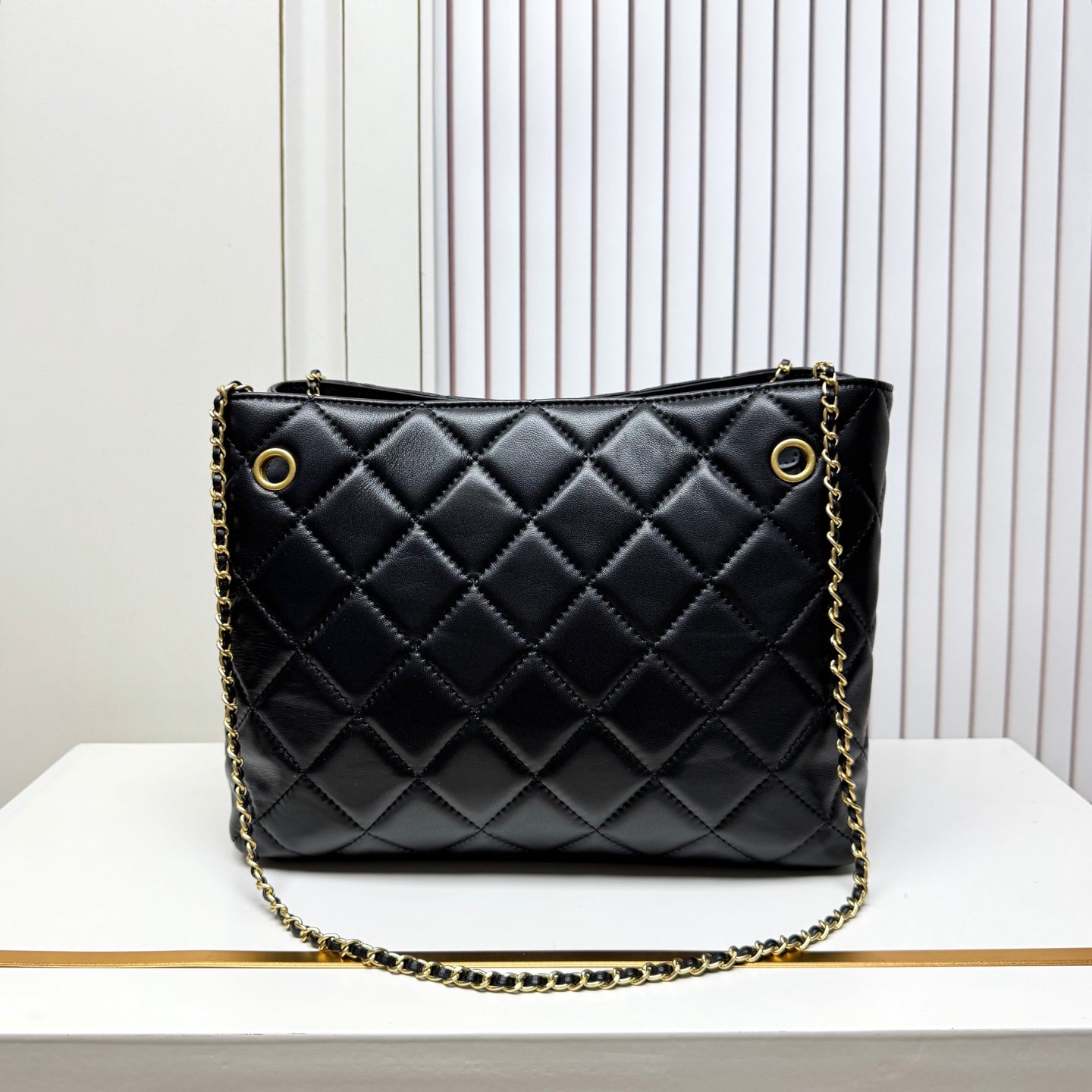 15RC58BDE Stylish leather bag