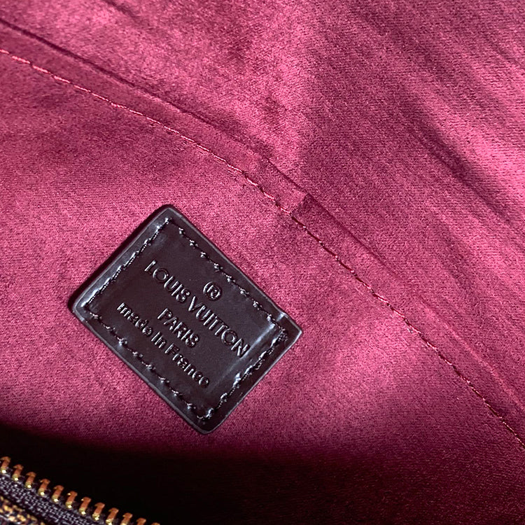 1E001BDE Stylish leather bag 