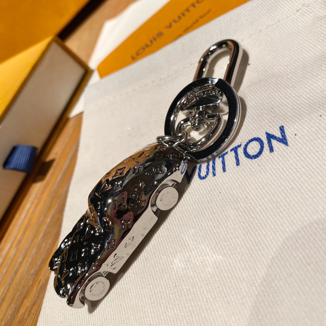 1E19ADE Stylish  Keychains