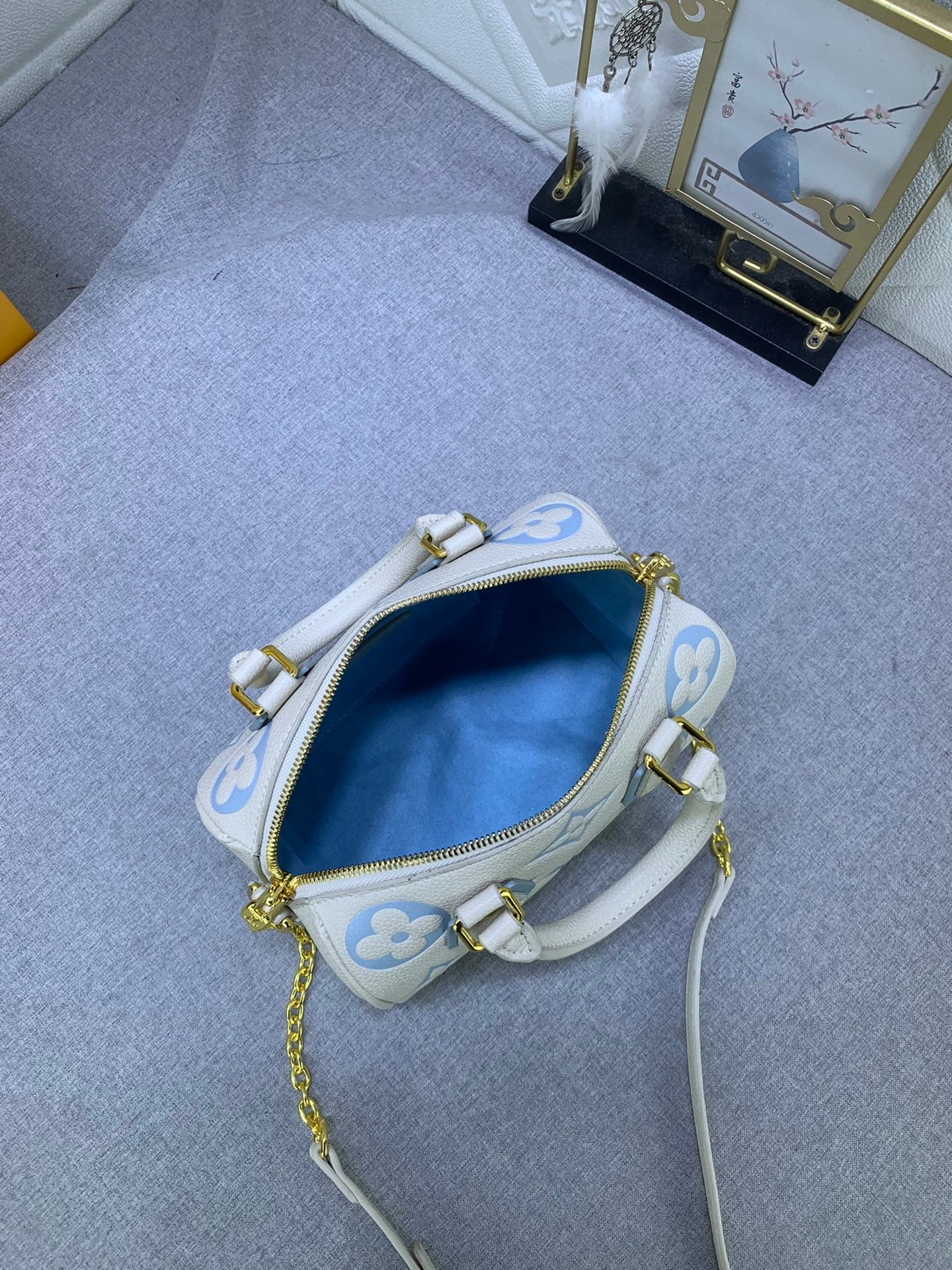 2XE264BDE Stylish leather bag 