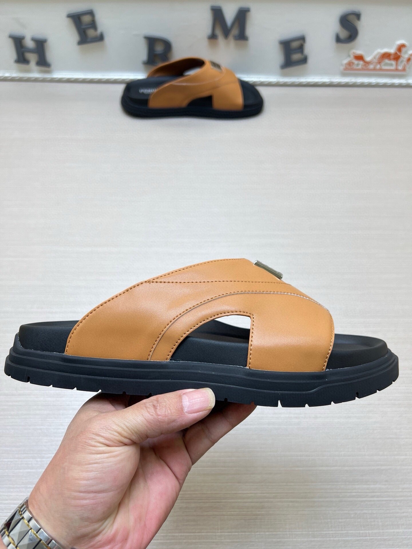 5LF221ZDE Stylish Slippers