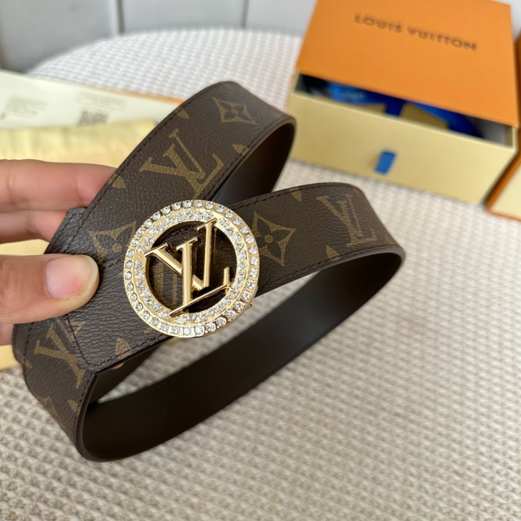 14E128PDE Stylish  High quality belt With full package